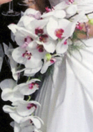 brides bouquet also button holes